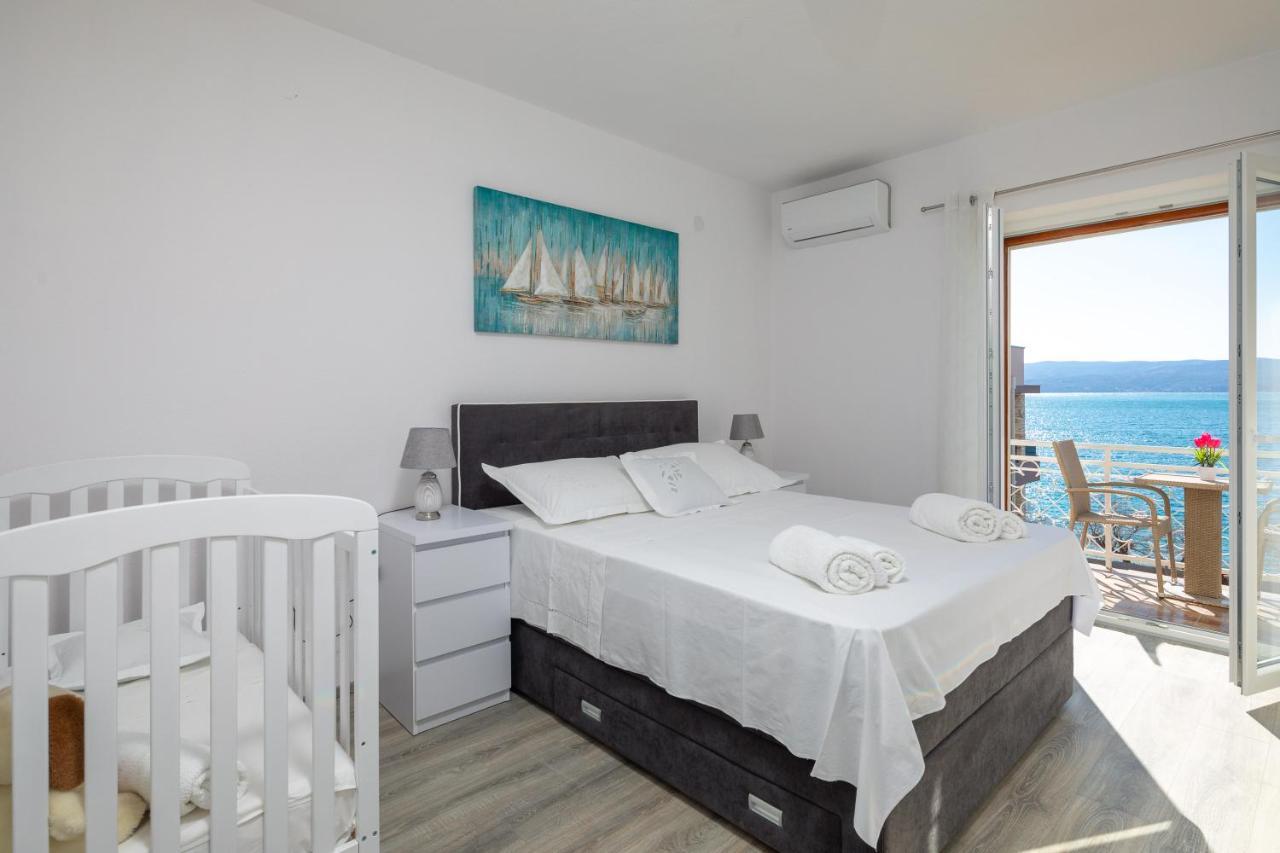 Apartments 20 Meters From The Beach Jesenice  Luaran gambar